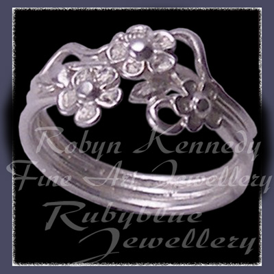 Sterling Silver 'Triple Bloom' Ring Image